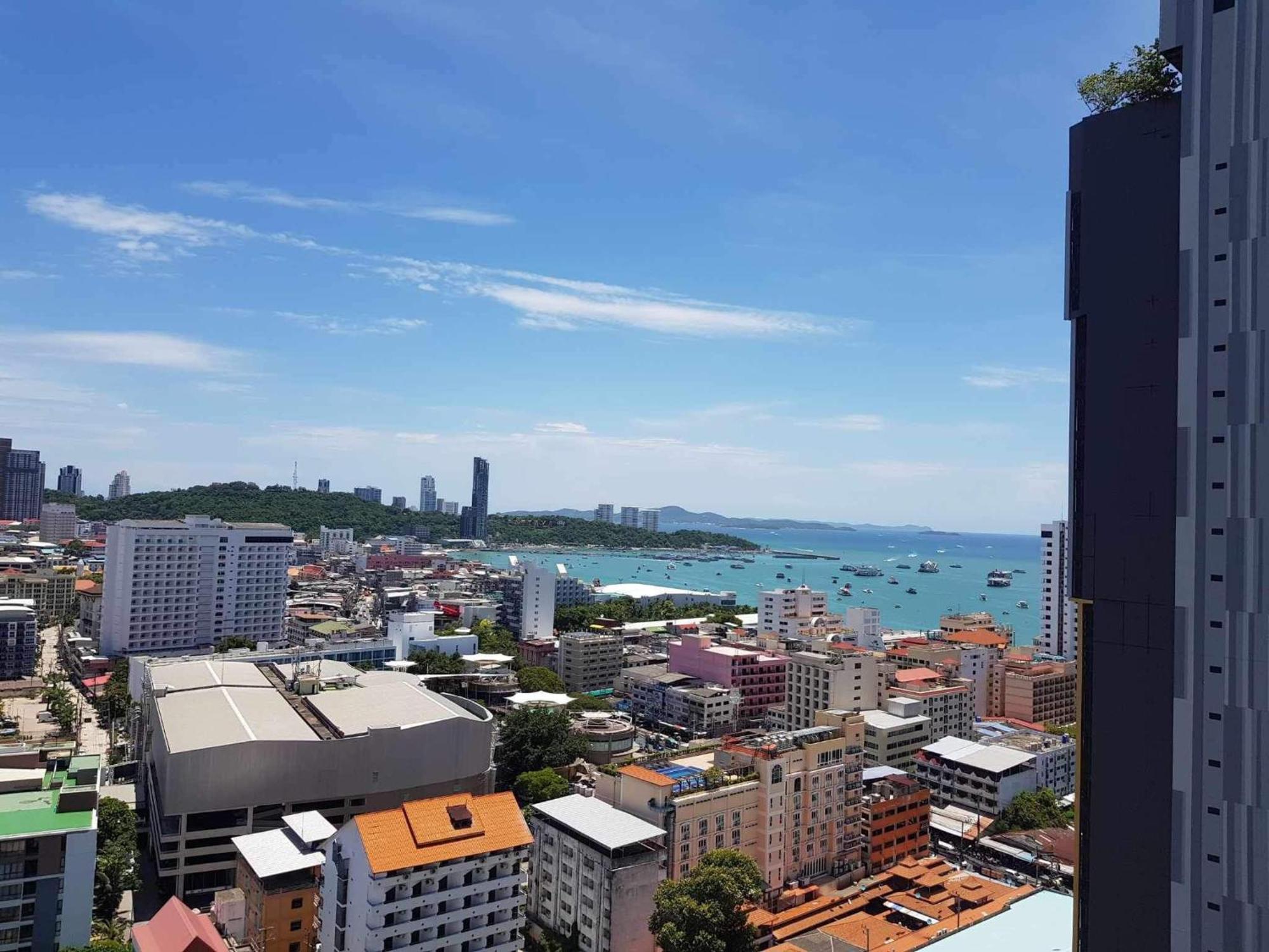 The Base Prime Pattaya Exterior foto